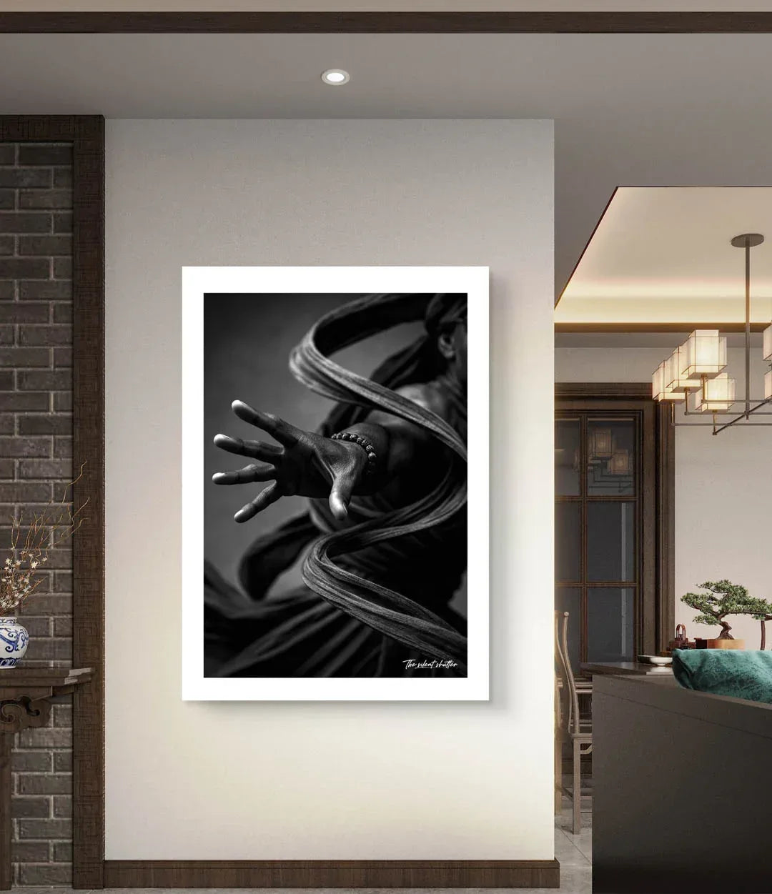 Five Fingers in Flight - The Silent Shutter