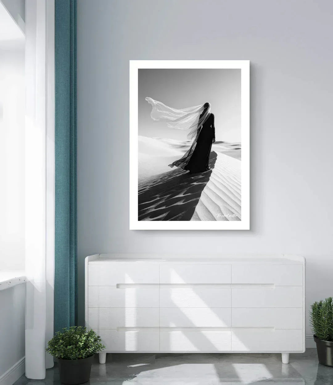 Veiled Horizon L - The Silent Shutter