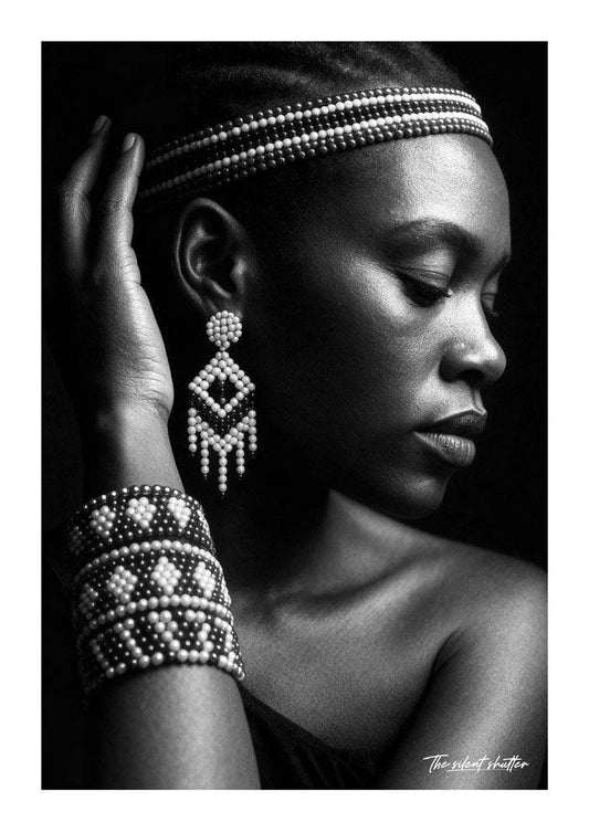 Jewellery Ensemble - The Silent Shutter