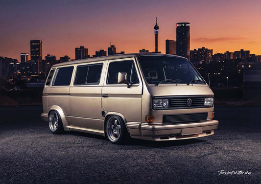 VW Caravelle Champagne Stance
