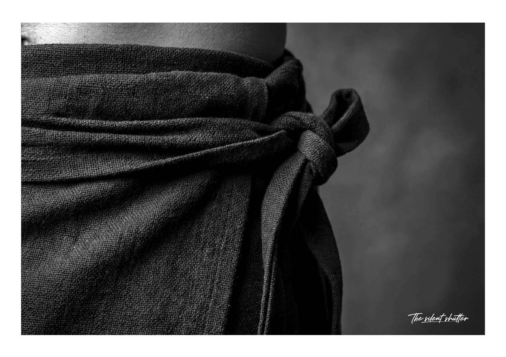 Waistline & Fold