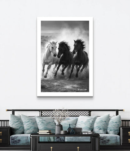 Manes and dust - The Silent Shutter